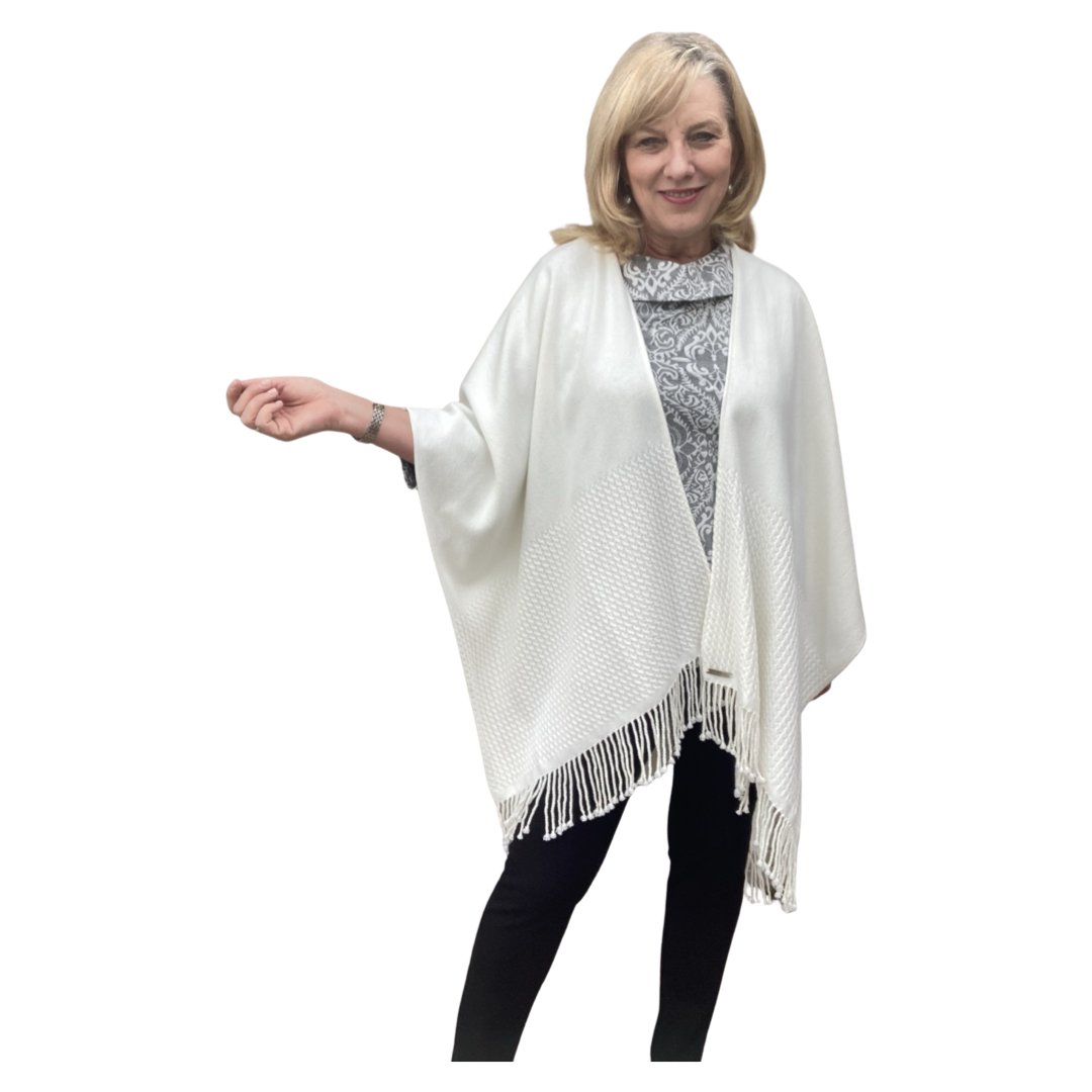 Beachcomer Pocket Shawl - Sea Salt