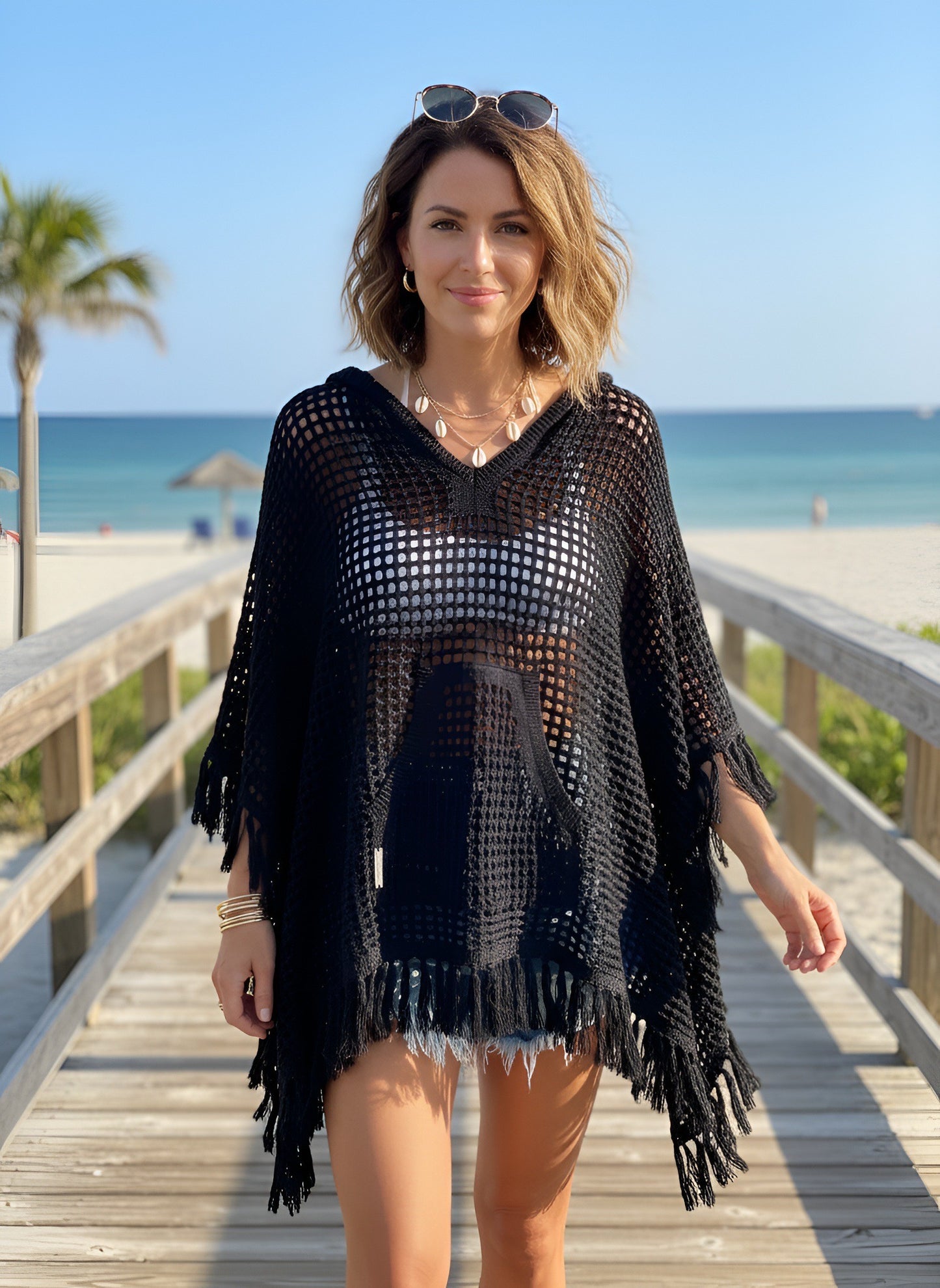 Malibu Beach Poncho - Black