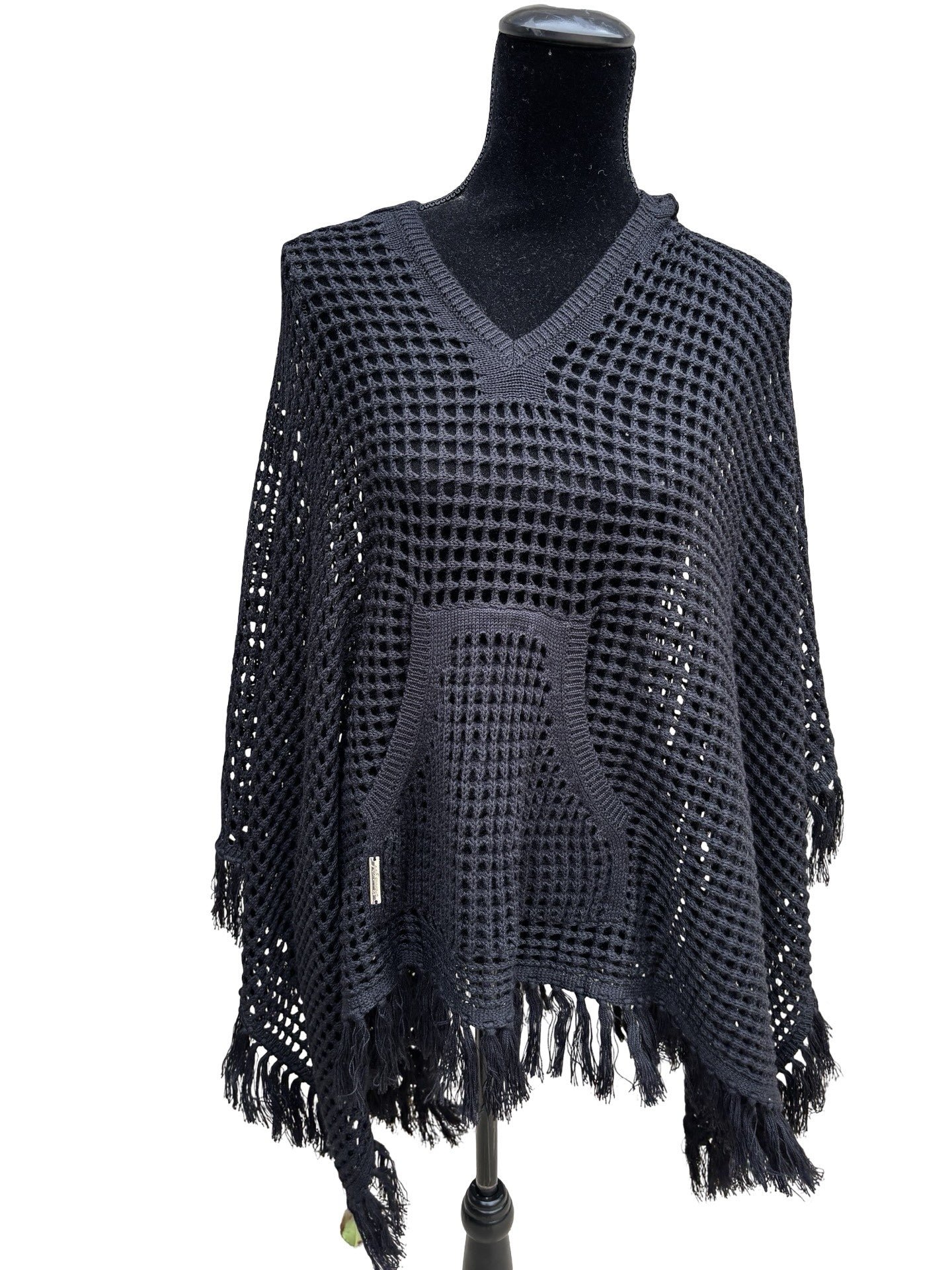 Malibu Beach Poncho - Black